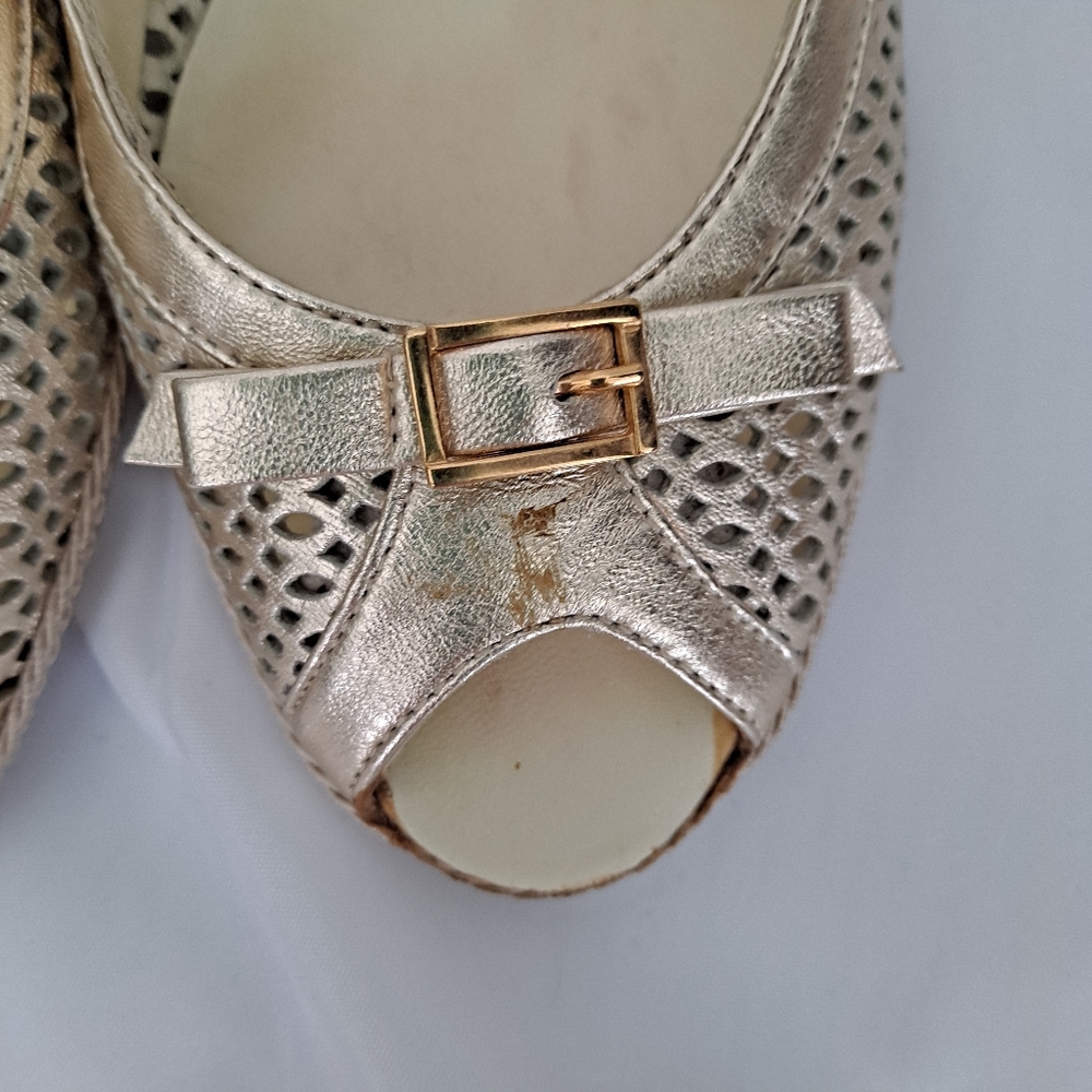 Sesto Meucci Wedge Sandal Italian Leather Gold Bow 8.5 - Picture 7 of 9